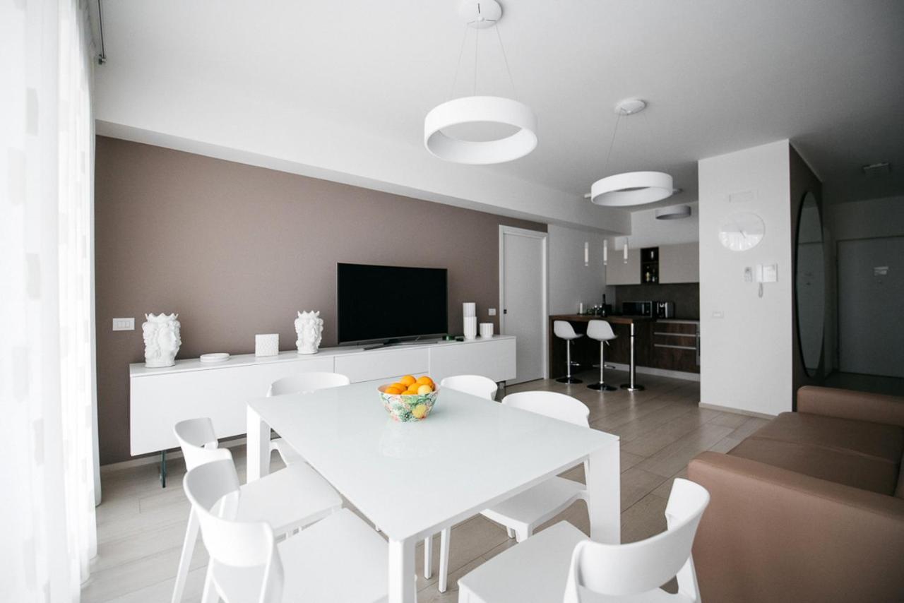 Diana - Taormina Minerva Luxury Apartment By Taormina Holidays מראה חיצוני תמונה